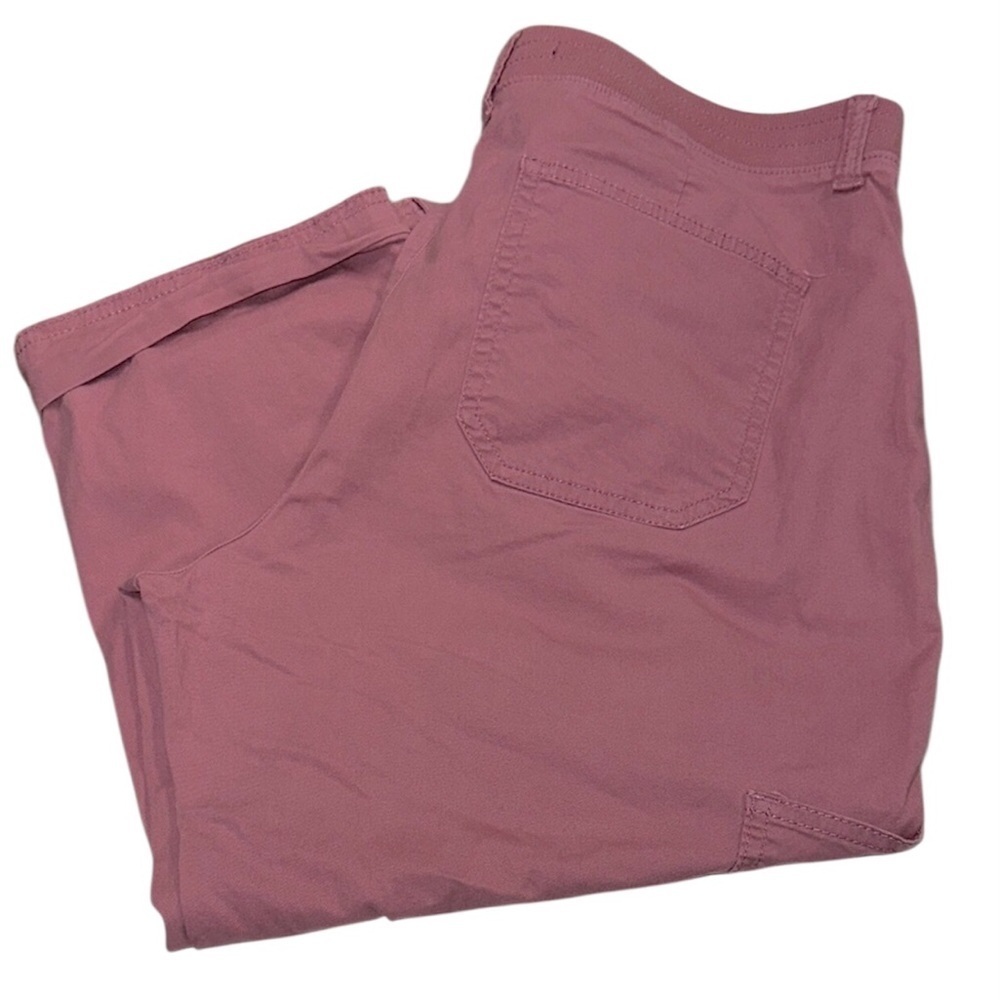 Lee Relaxed Fit Mid Rise Pink Pants size 8